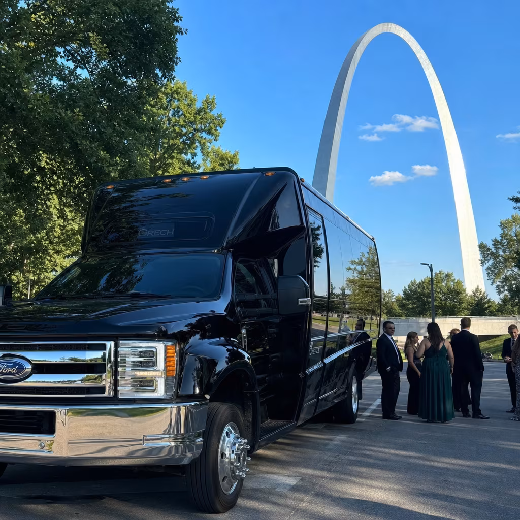 Rent a Bus to Gateway Arch National Park